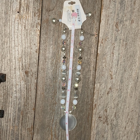 NWT Charming Charlie necklace & earring set white/pearl/crystal beads - Picture 10 of 13